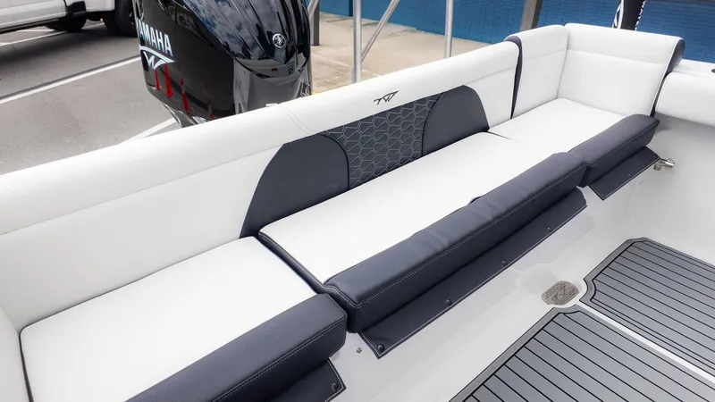 Slide: The Image of Tidewater 232 LXF 2026 - 7