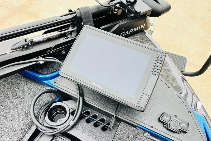 Slide: The Image of Garmin display on 2026 Nitro Z21 XL Pro boat dashboard, featuring advanced navigation technology. - 72