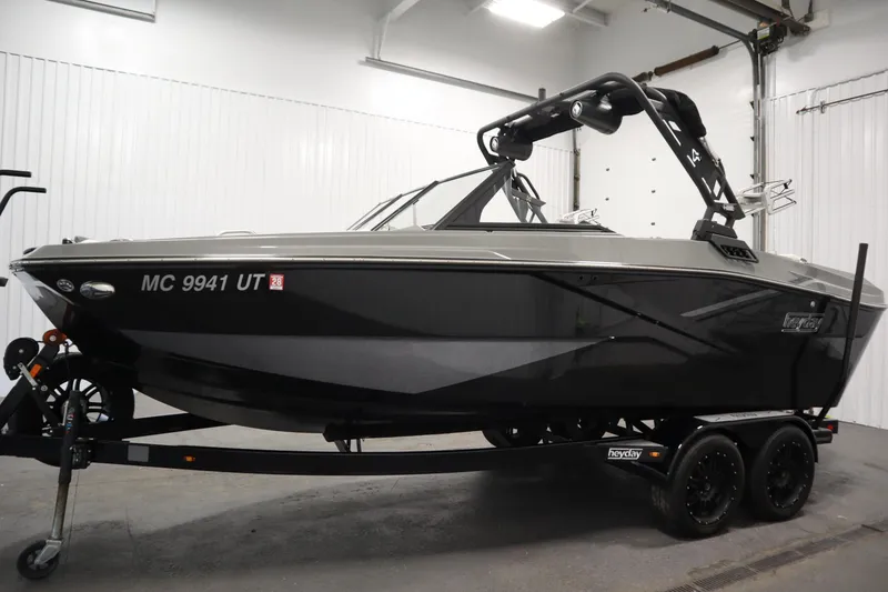 Slide: The Image of 2022 Heyday H22 boat on trailer in indoor storage facility. - 8