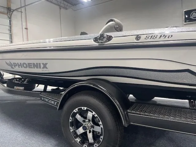 The Image of Phoenix Bass Boat 818 Pro 2026 - 1