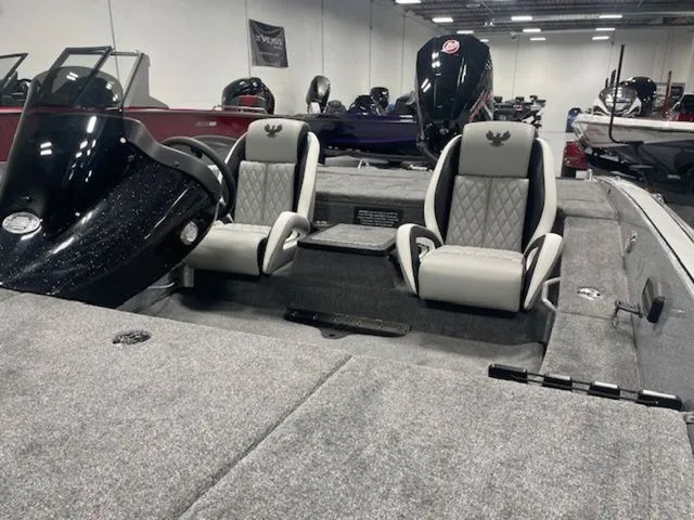 Slide: The Image of Phoenix Bass Boat 818 Pro 2026 - 5