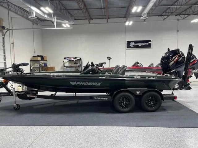 Slide: The Image of Phoenix Bass Boat 721 ZXL 2026 - 3