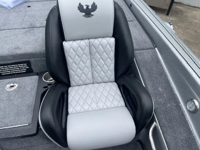 Slide: The Image of Phoenix Bass Boat 819 ZXL 2026 - 11