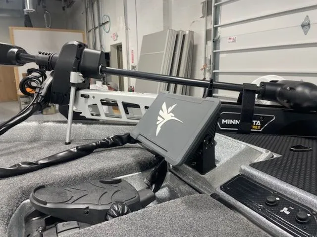 Slide: The Image of Phoenix Bass Boat 819 ZXL 2026 - 7