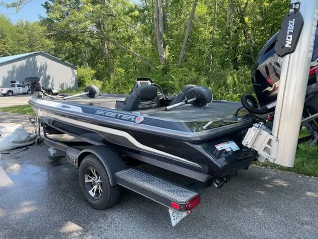 Slide: The Image of Skeeter ZX150 2021 - 5