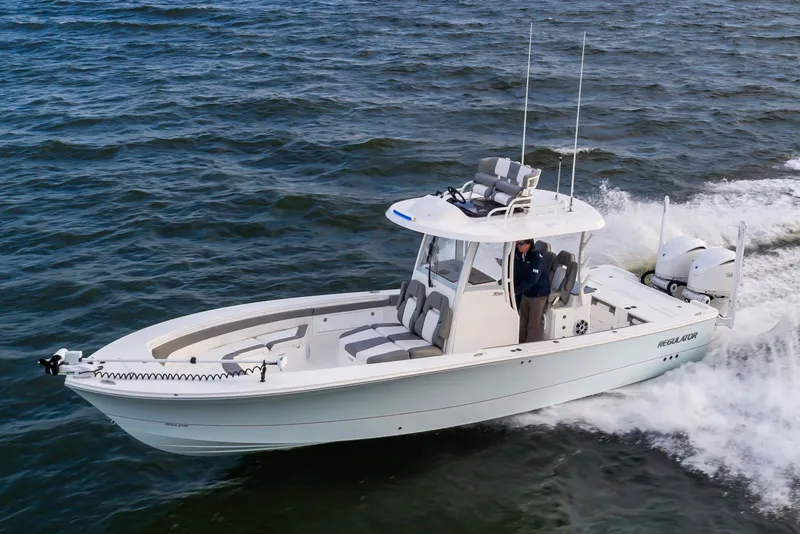 Slide: The Image of Regulator Marine 30XO 2024 - 10