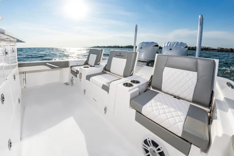 Slide: The Image of Regulator Marine 30XO 2024 - 23