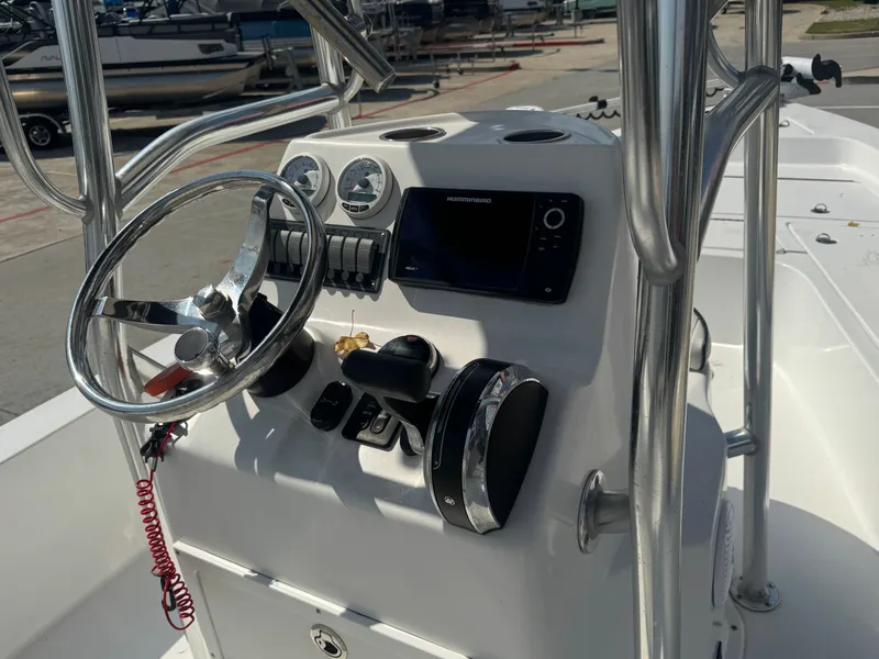 Slide: The Image of Piranha Casador B2200 2018 - 14