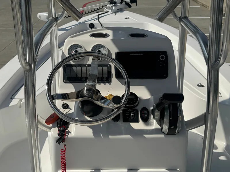 Slide: The Image of Piranha Casador B2200 2018 - 21