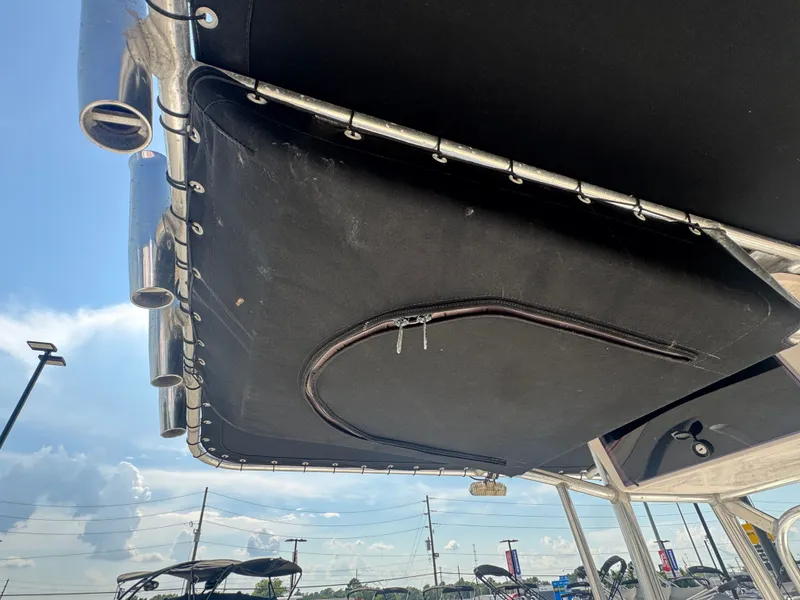 Slide: The Image of Piranha Casador B2200 2018 - 23