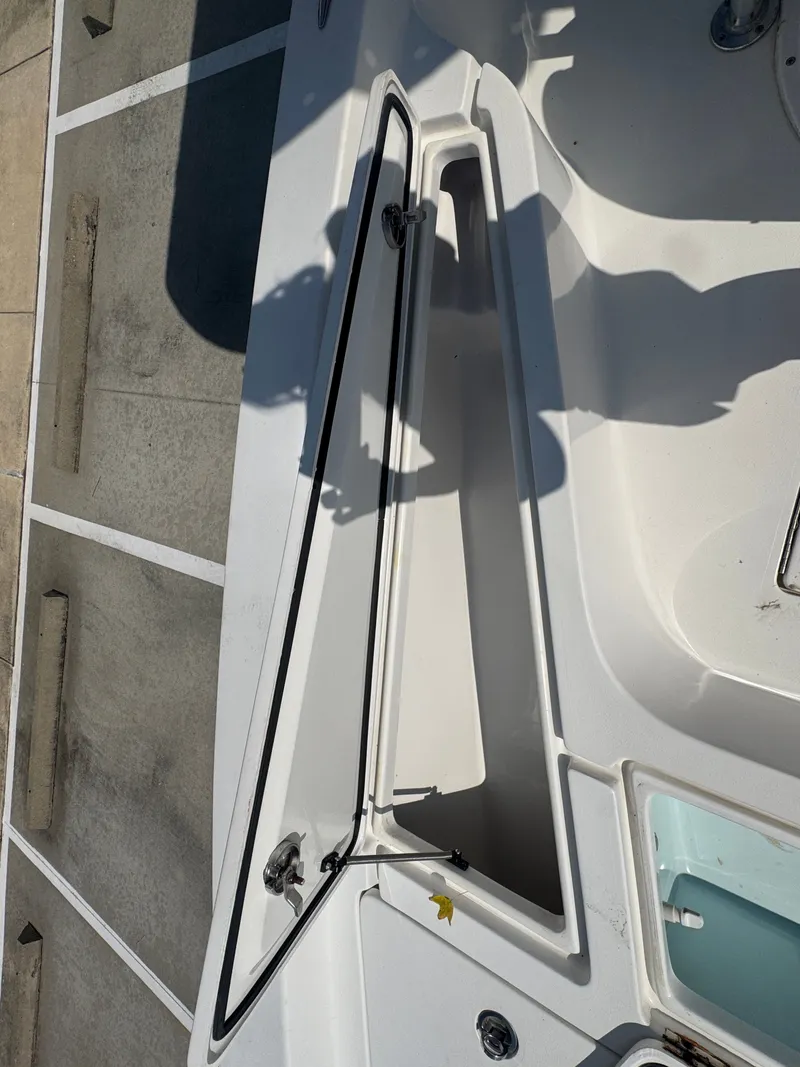 Slide: The Image of Piranha Casador B2200 2018 - 31