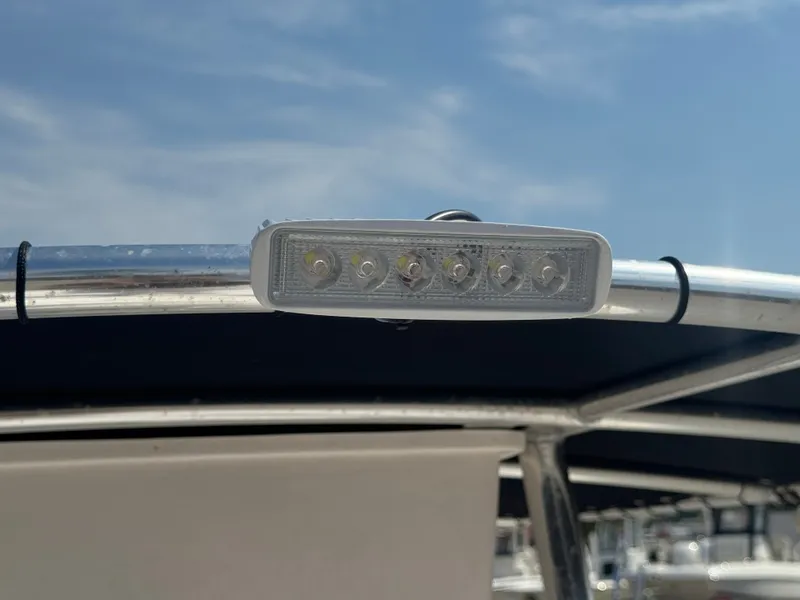 Slide: The Image of Piranha Casador B2200 2018 - 34