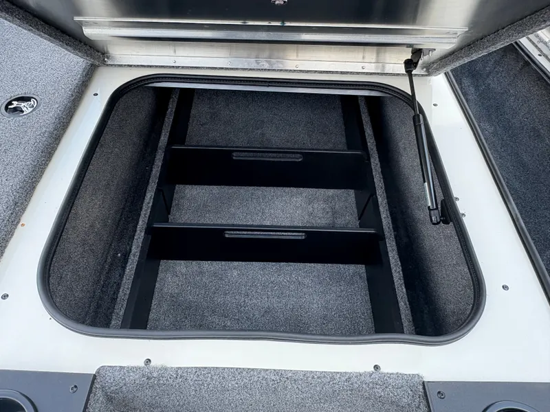 Slide: The Image of Bass Tracker Pro Team 175TXW 2023 - 14