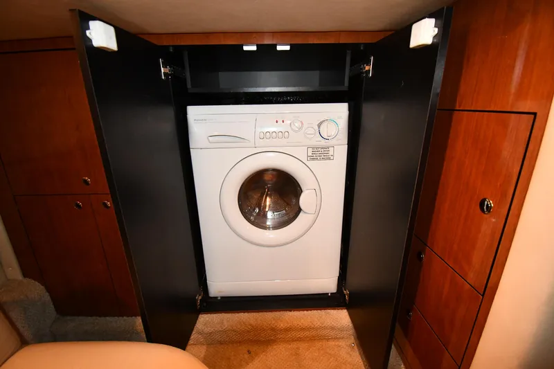 Slide: The Image of Sea Ray Sundancer 460 2003 - 59