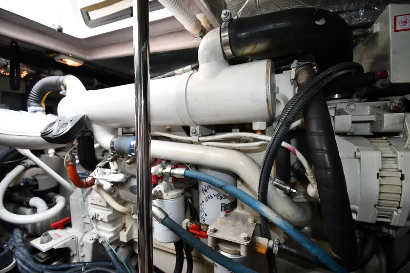 Slide: The Image of Sea Ray Sundancer 460 2003 - 71