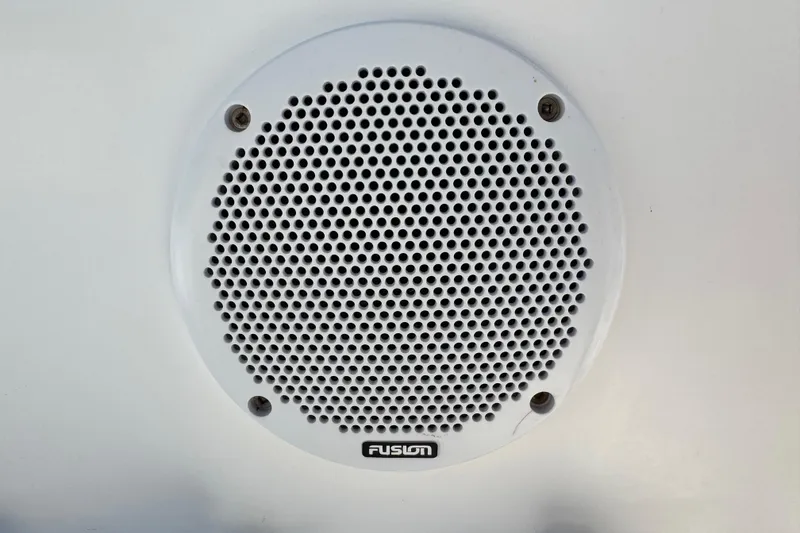 Slide: The Image of White Fusion speaker on 2015 Epic 22 Sport Console boat. - 44