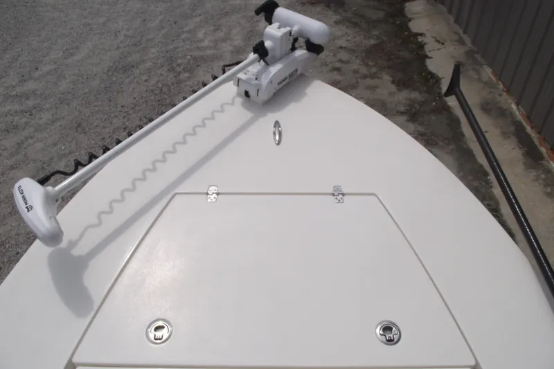 Slide: The Image of 2024 Hewes Redfisher 16 boat deck with Minn Kota trolling motor. - 8