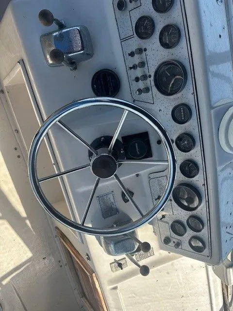 Slide: The Image of Silverton 37 Convertible 1987 - 16