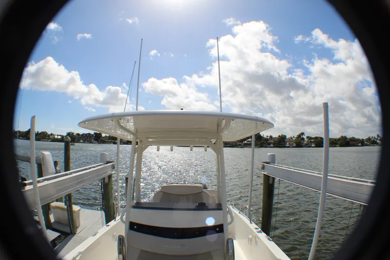 Slide: The Image of Boston Whaler 270 Dauntless 2017 boat docked under sunny skies. - 17