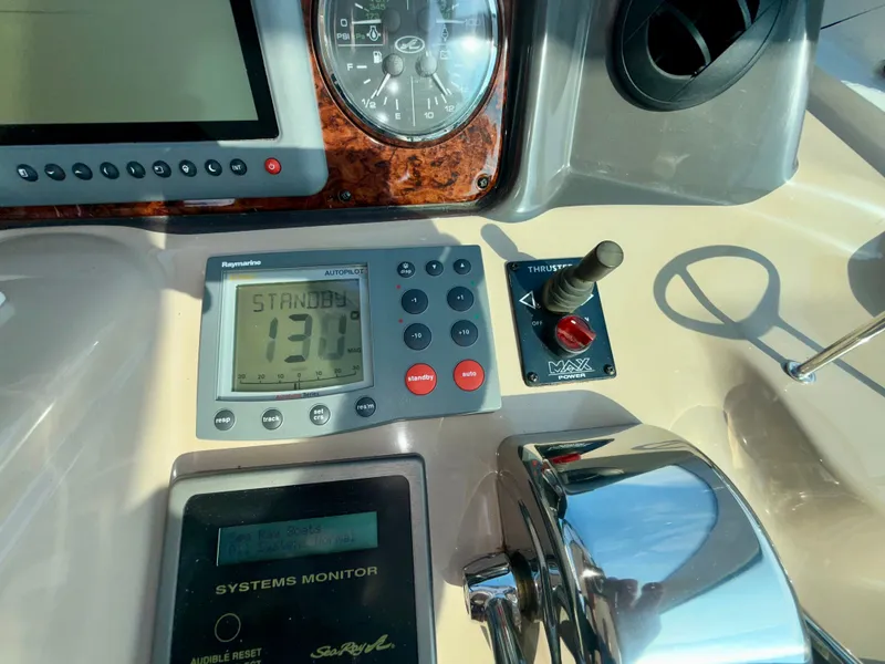 Slide: The Image of Sea Ray 500 Sundancer 2003 - 18