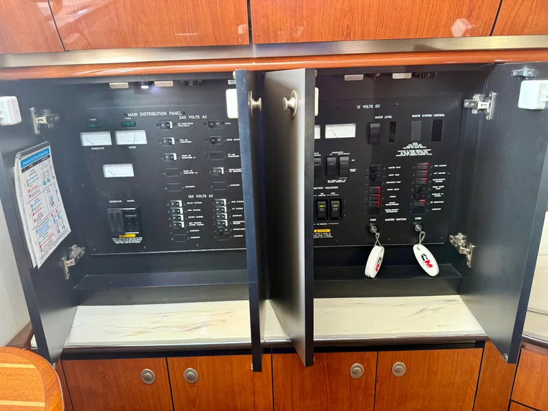 Slide: The Image of Sea Ray 500 Sundancer 2003 - 43