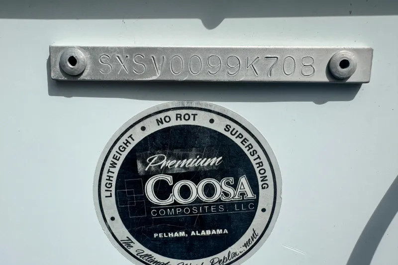 Slide: The Image of 2008 Sea Hunt Ultra 196 boat with Coosa Composites label and serial number SXSVO099K708. - 42