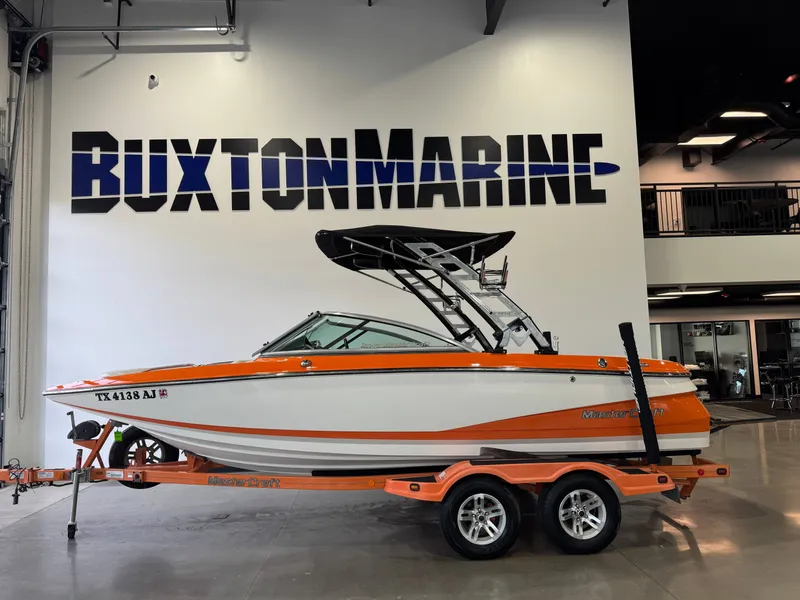 Slide: The Image of MasterCraft X2 2007 - 4