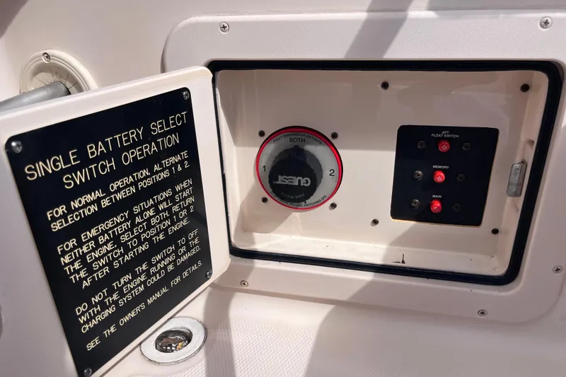 Slide: The Image of Battery switch panel on 2006 Grady-White Tournament 225 boat. - 20
