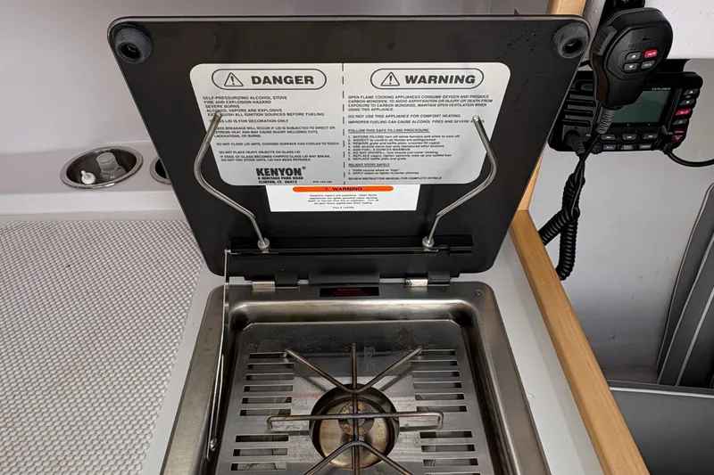 Slide: The Image of Catalina 275 Sport 2018 - 32