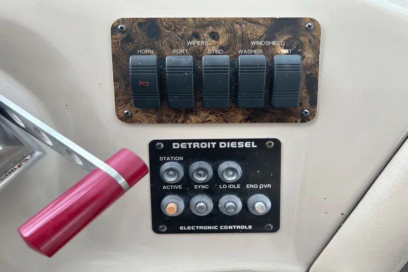 Slide: The Image of Sea Ray Sundancer 540 1998 - 32