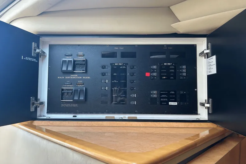 Slide: The Image of Sea Ray Sundancer 540 1998 - 49