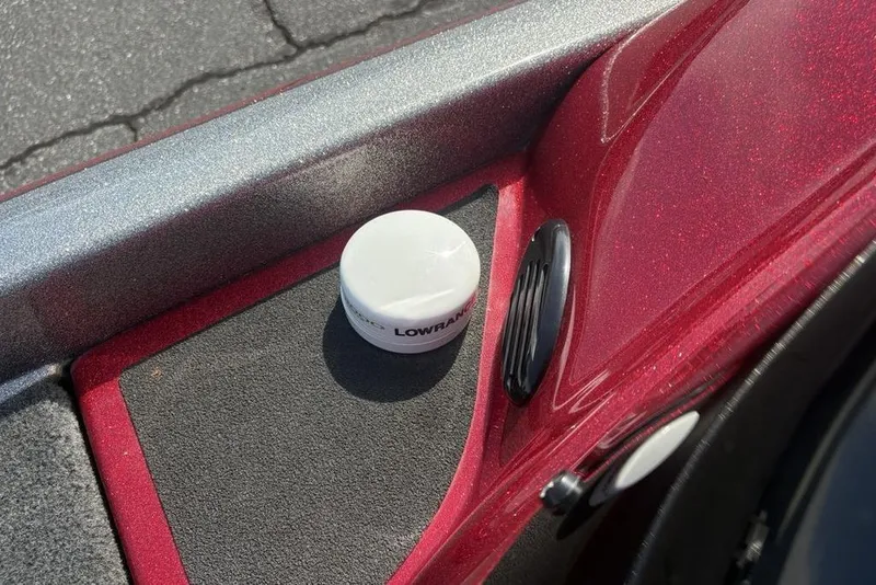 Slide: The Image of 2008 Skeeter ZX190 boat deck with Lowrance device, red and gray accents. - 19