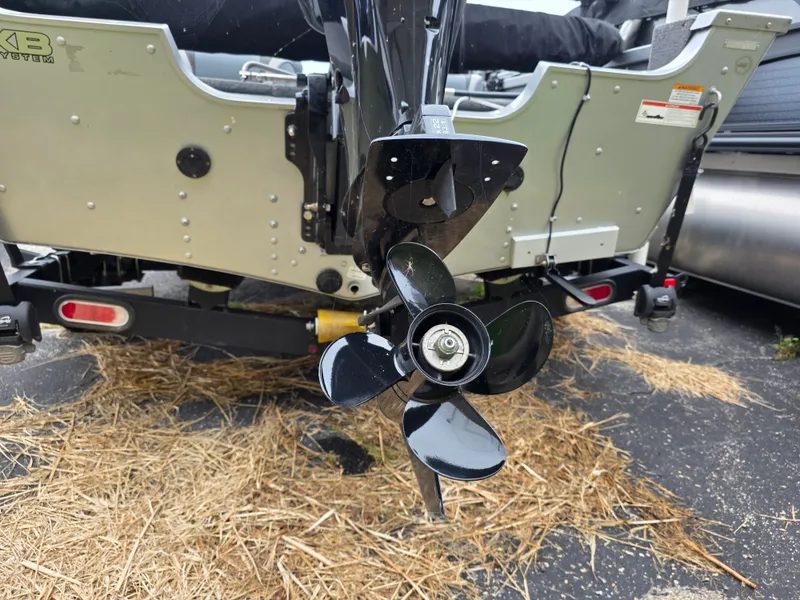 Slide: The Image of Alumacraft 165 CS 2019 - 9