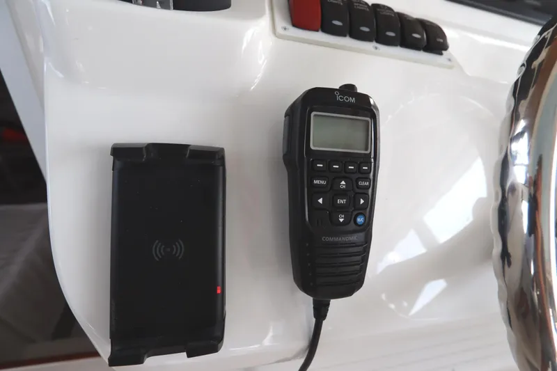 Slide: The Image of Yamaha display on 2024 Albemarle 30 Express showing trip and total hours. - 51