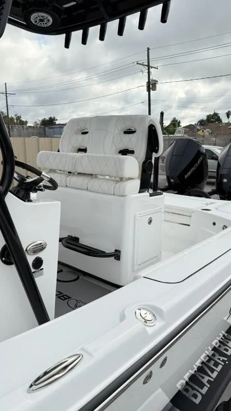 Slide: The Image of Blazer 2700 HYBRID BAY 2024 - 6