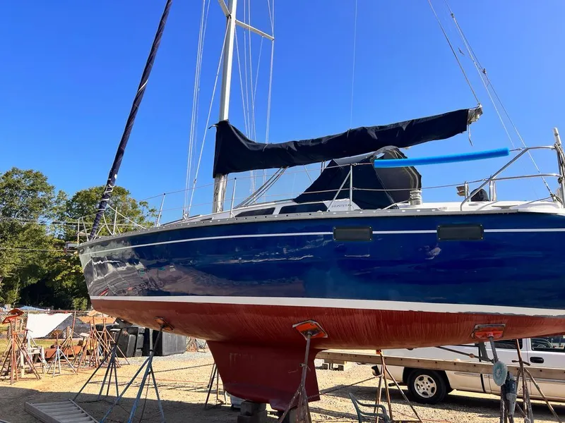 Slide: The Image of Hunter Legend 35.5 1991 - 17