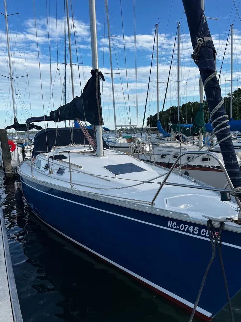 Slide: The Image of Hunter Legend 35.5 1991 - 2