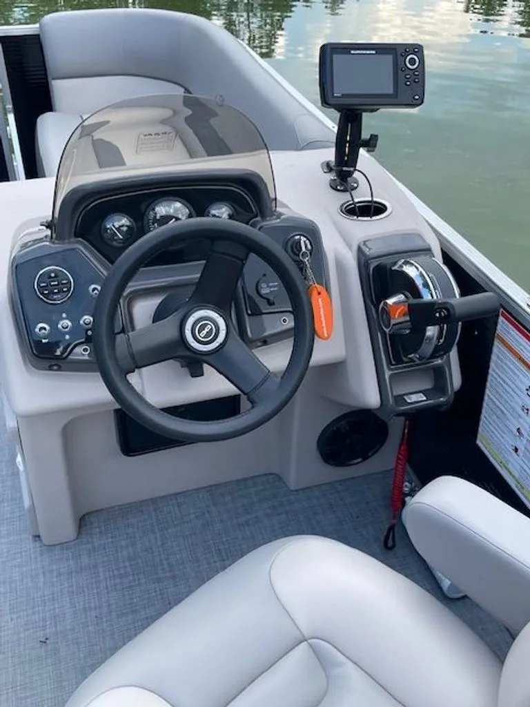 Slide: The Image of Princecraft Vectra 21 RL 2023 - 3