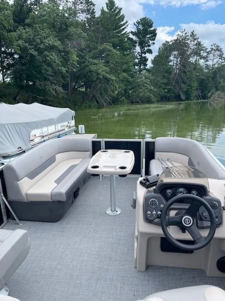 Slide: The Image of Princecraft Vectra 21 RL 2023 - 7