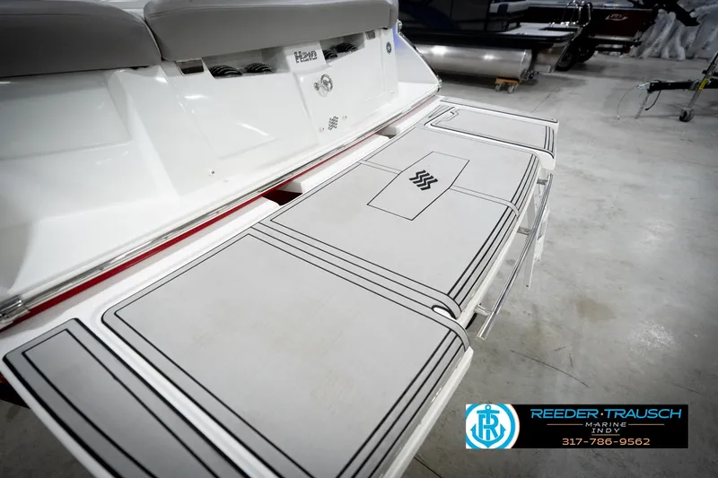 Slide: The Image of 2020 Four Winns H210 boat with swim platform, displayed at Reeder Trausch Marine. - 53