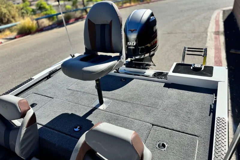 Slide: The Image of 2023 G3 SPORTSMAN 170 boat with Yamaha 90 engine, featuring comfortable seating. - 14