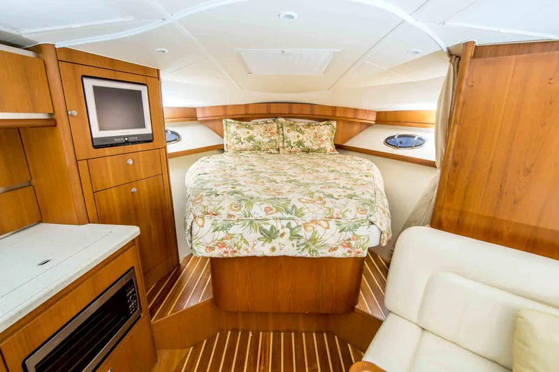 Slide: The Image of Tiara 3200 Open 2007 - 17