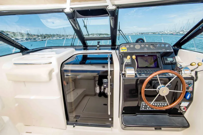 Slide: The Image of Tiara 3200 Open 2007 - 12