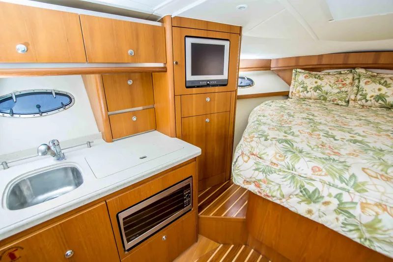 Slide: The Image of Tiara 3200 Open 2007 - 18
