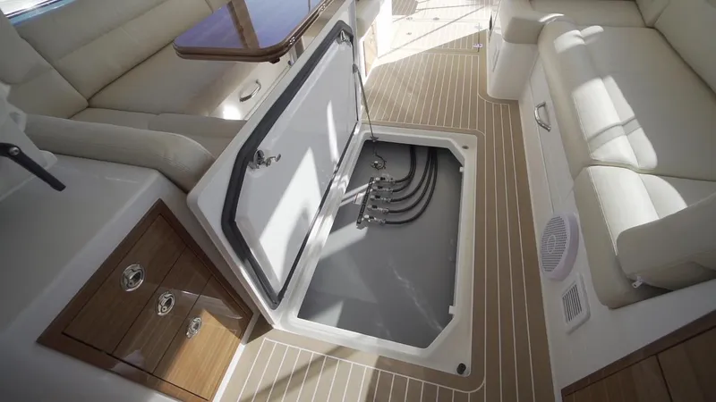 Slide: The Image of MJM 53z 2021 - 57