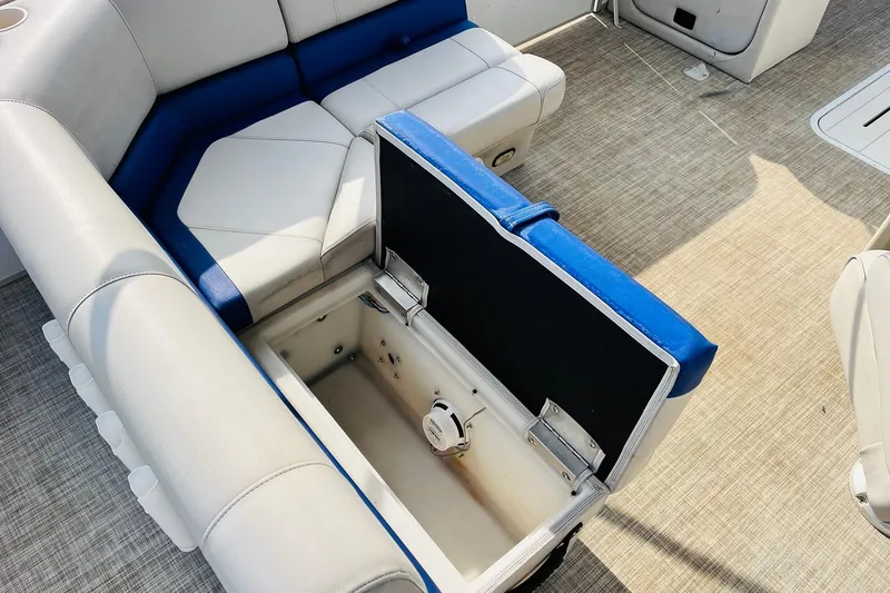 Slide: The Image of Captain's seat and helm of 2019 SunCatcher V322 RF pontoon boat. - 25