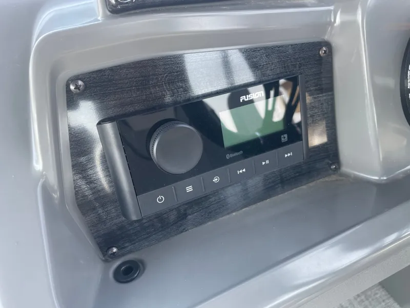 Slide: The Image of Avalon VNT85 RF23T 2025 - 20