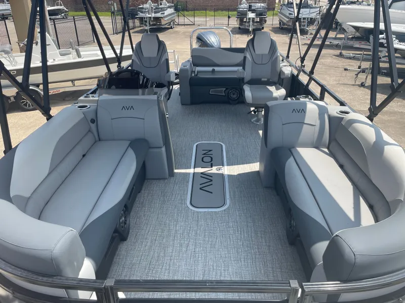 Slide: The Image of Avalon VNT85 VRB23T 2025 - 9