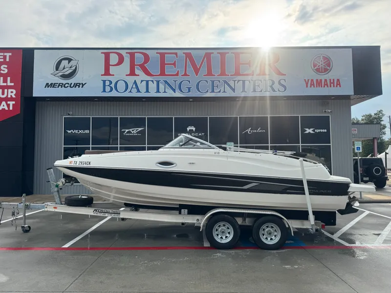 Slide: The Image of Bayliner 215 Deck Boat 2014 - 29