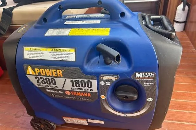 Slide: The Image of Portable generator, Gemini Legacy 2013, blue, 2300 starting watts, 1800 running watts, Yamaha engine. - 39